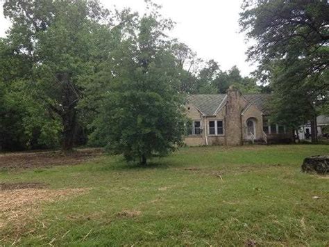 304 Teer St, Delhi, LA 71232 .
